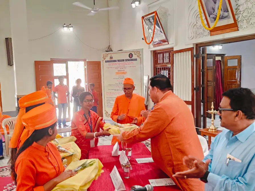 https://www.rkmsmuzaffarpur.org/images/gallery/activity/RKMS_1735544873_9.webp