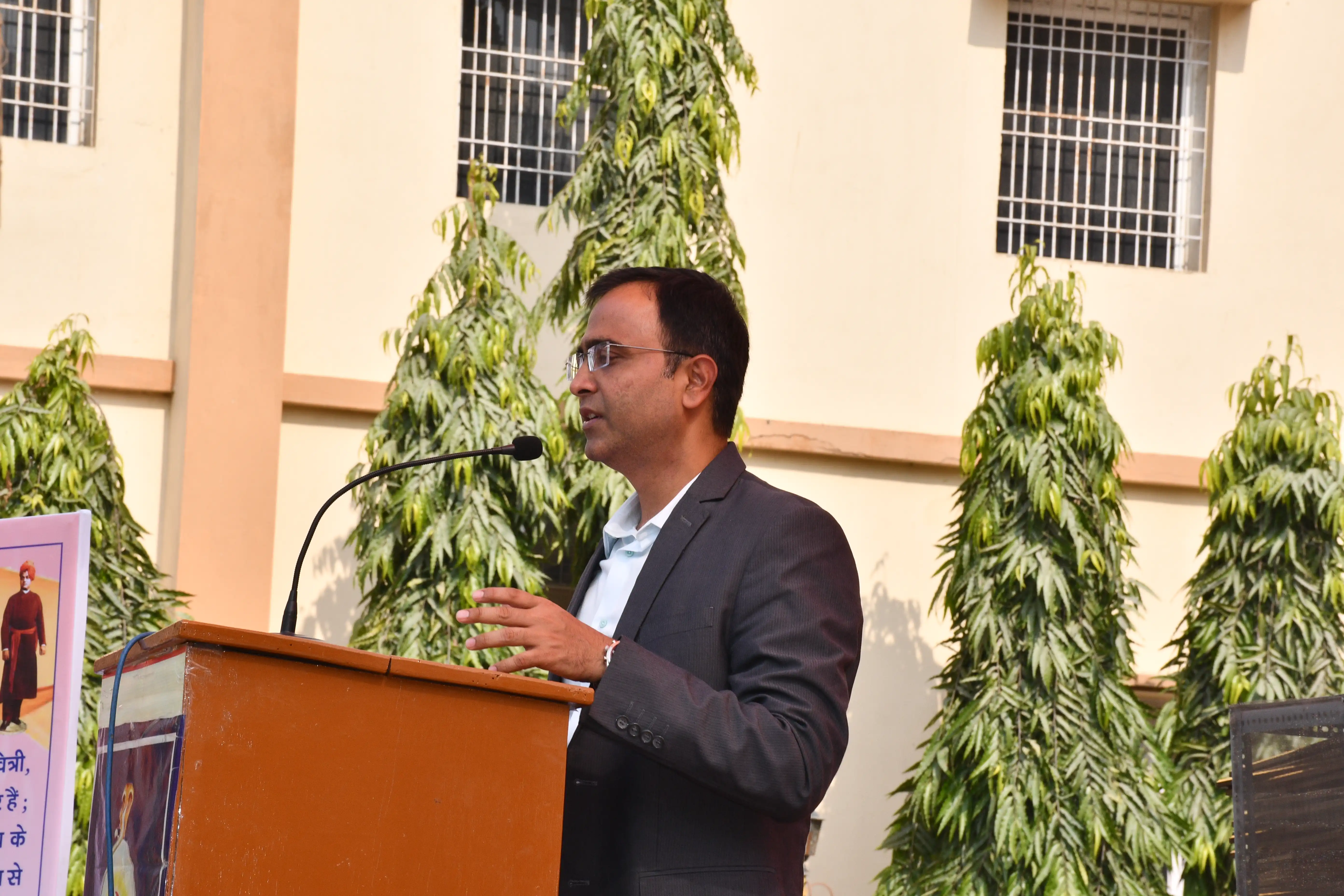 https://www.rkmsmuzaffarpur.org/images/gallery/activity/RKMS_1737960639_12.webp